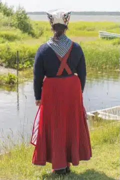 Kärla naise rahvariided, 19. sajand