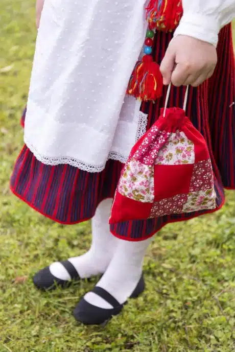 Kärla neiu rahvariided, 19. saj