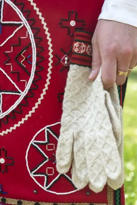 Muhu pruudi rahvarõivad, 19. saj