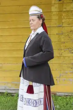Pühalepa naise rahvarõivad, 19. saj lõpp