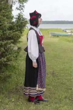 Püha naise rahvariided, 19. saj