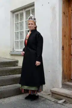 Risti naise rahvarõivad, 19. saj keskpaik